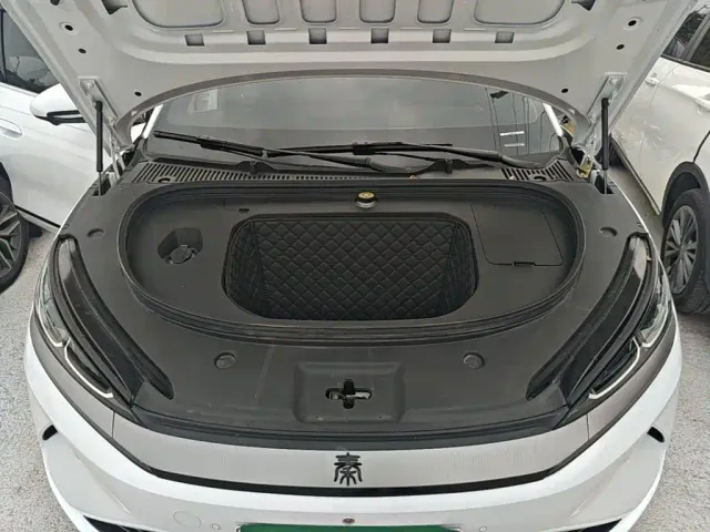 BYD Qin L — Фото автомобиля 19