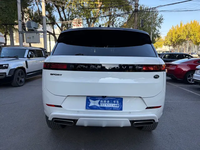 Land Rover Range Rover Sport — Фото автомобиля 4