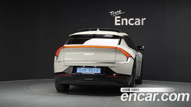 Kia EV6 — Фото автомобиля 4