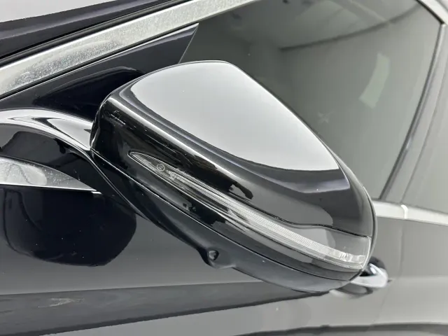 Mercedes-Benz E-Class — Фото автомобиля 25