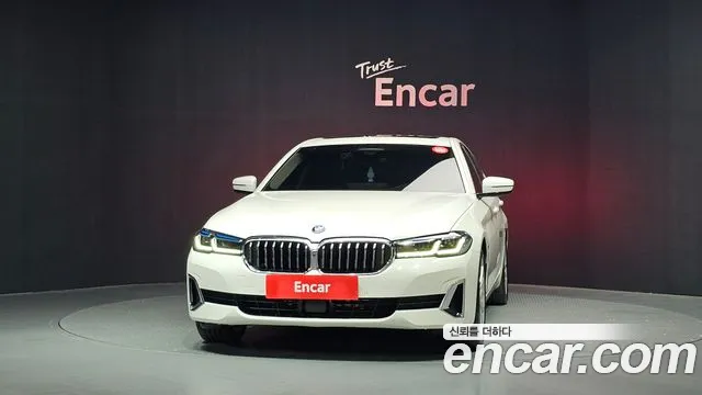 BMW 5-Series — Фото автомобиля 3