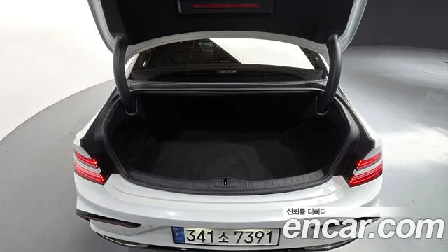 Genesis G80 Бензин 3.5 турбо AWD — Фото автомобиля 28