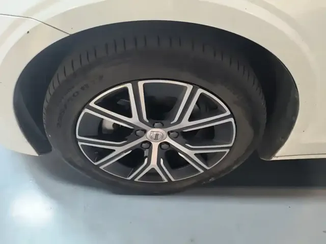 Volvo S60 — Фото автомобиля 22