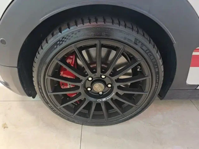 MINI JCW CLUBMAN — Фото автомобиля 22