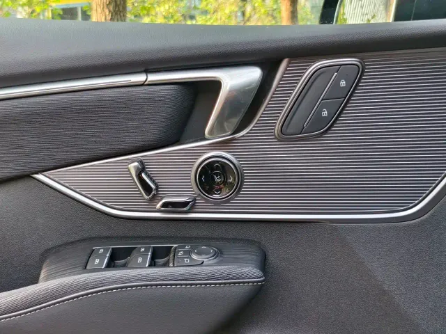 Buick LaCrosse — Фото автомобиля 10
