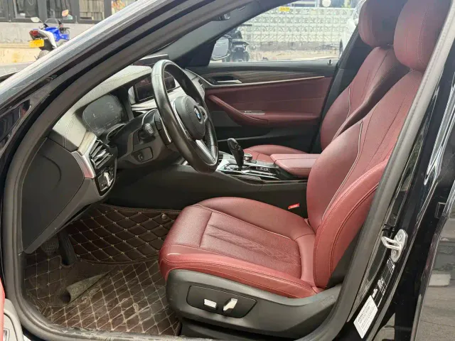 BMW 5 Series — Фото автомобиля 7