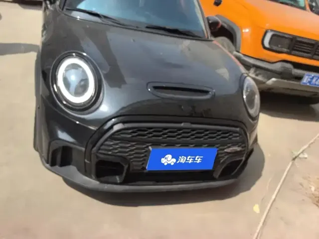 MINI Hatch — Фото автомобиля 2