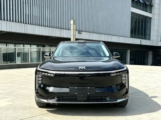 IM Motors LS9 — Фото автомобиля 3