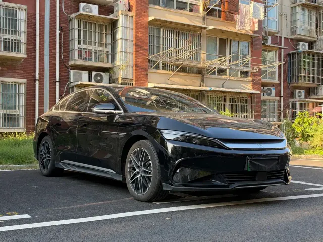 BYD Han — Фото автомобиля 3