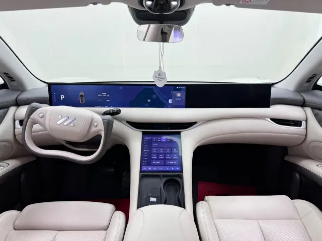 IM Motors LS6 — Фото автомобиля 21