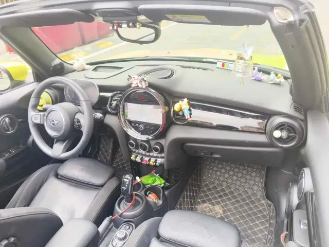 MINI Hatch — Фото автомобиля 12