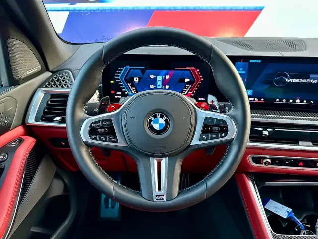 BMW X5 M — Фото автомобиля 12