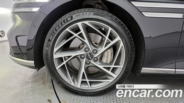 Genesis G90 Бензин 3.5 турбо AWD — Фото автомобиля 4
