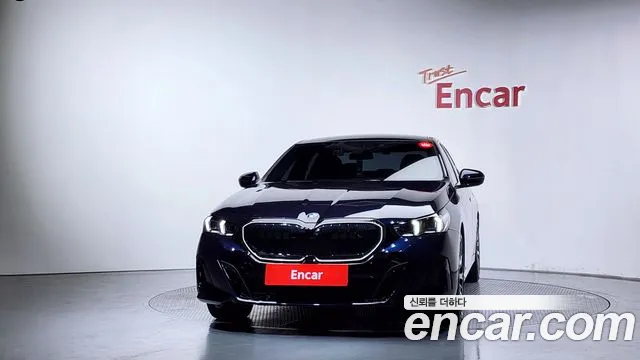 BMW 5-Series 5 серия (G60) 530i xDrive M Sport — Фото автомобиля 3