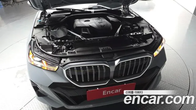 BMW 5-Series — Фото автомобиля 6
