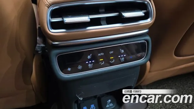 Genesis GV80 — Фото автомобиля 19