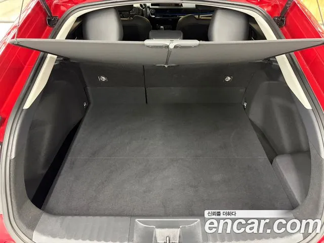 Toyota Prius 5th Gen — Фото автомобиля 17