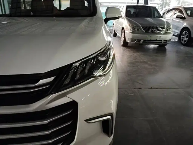 Maxus G50 — Фото автомобиля 23