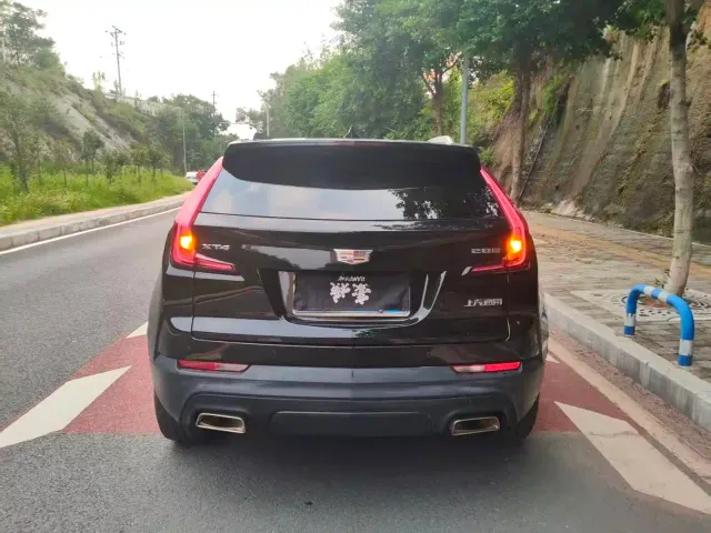 Cadillac XT4 — Фото автомобиля 9