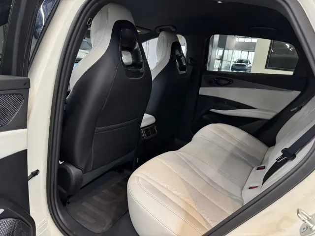 BYD Seal 06 — Фото автомобиля 9