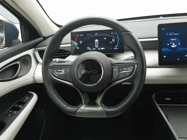 BYD Seal 05 DM-i — Фото автомобиля 11