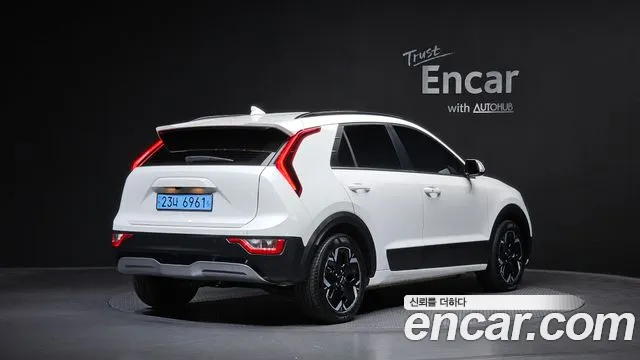 Kia Niro — Фото автомобиля 2