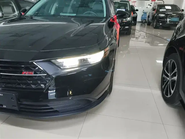 Honda Accord — Фото автомобиля 14