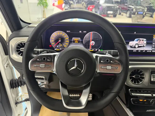 Mercedes-Benz G-Class — Фото автомобиля 8