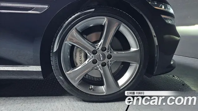 Genesis G80 Бензин 3.5 турбо AWD — Фото автомобиля 21