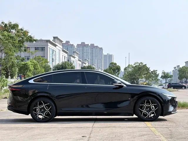 Changan Qiyuan A07 — Фото автомобиля 7