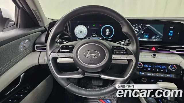 Hyundai AVANTE Avante (CN7) — Фото автомобиля 13