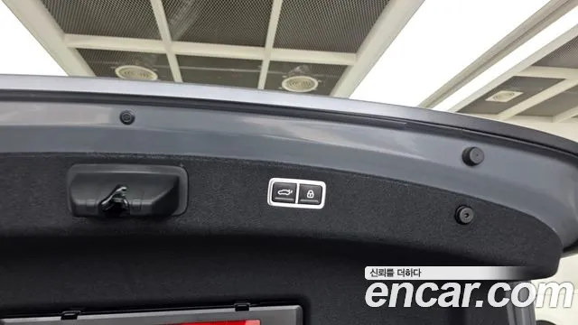 Genesis G80 Бензин 3.5 турбо AWD — Фото автомобиля 26