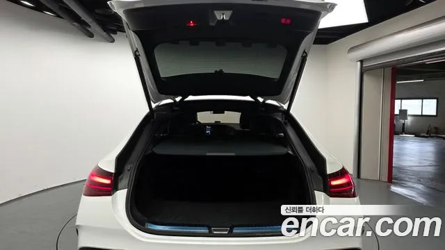 Mercedes-Benz GLE-Class — Фото автомобиля 20