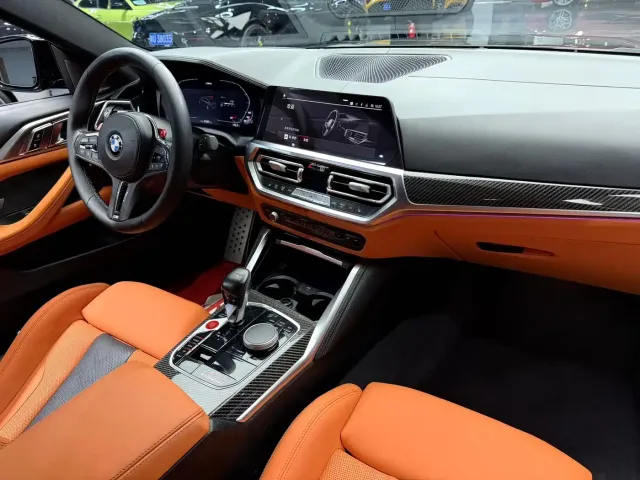 BMW M4 — Фото автомобиля 8