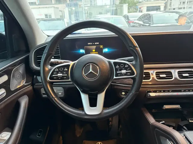 Mercedes-Benz GLE-Class — Фото автомобиля 20