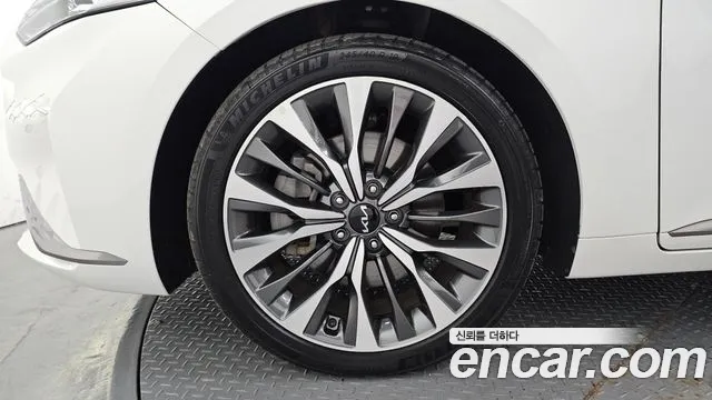 Kia K8 2.5 Бензин 2WD — Фото автомобиля 5