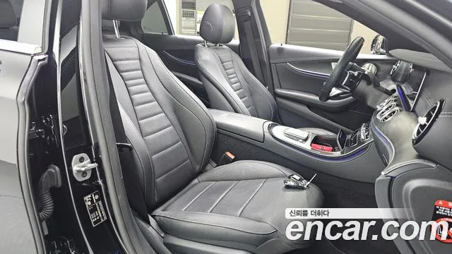 Mercedes-Benz E-Class W213 — Фото автомобиля 24