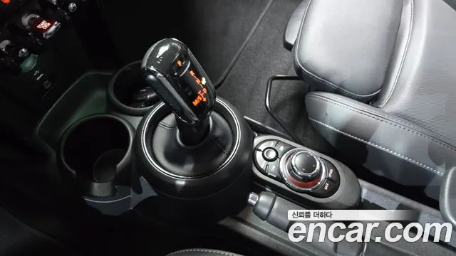 MINI Cooper — Фото автомобиля 12
