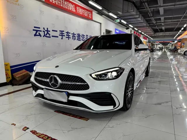 Mercedes-Benz C-Class — Фото автомобиля 2