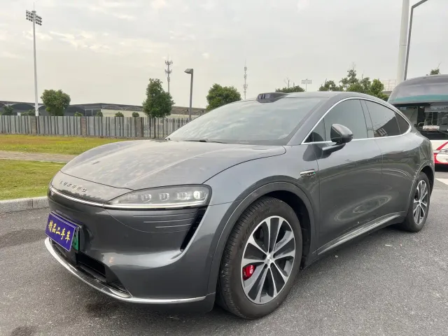 Фотография автомобиля — Luxeed R7
