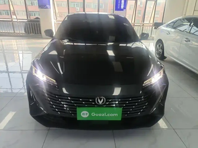 Changan Eado — Фото автомобиля 2