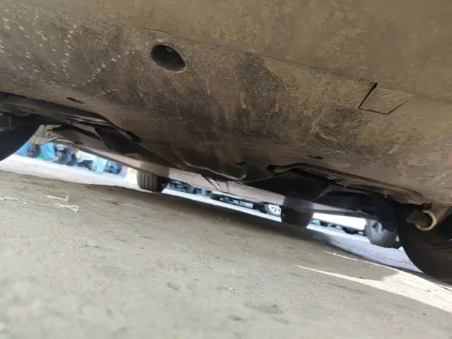 Tesla Model Y — Фото автомобиля 23