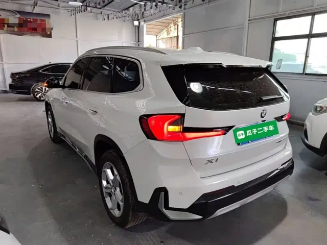 BMW X1 — Фото автомобиля 4