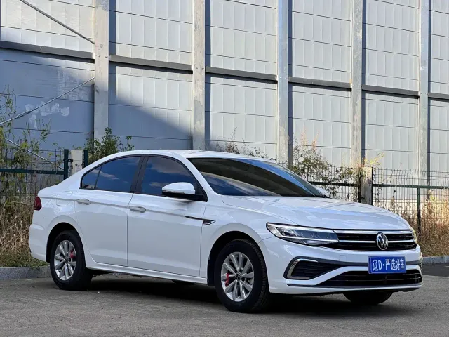 Volkswagen Bora — Фото автомобиля 3