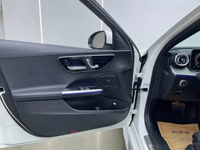 Mercedes-Benz C-Class — Фото автомобиля 9