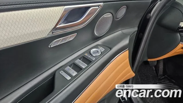 Genesis GV80 — Фото автомобиля 30