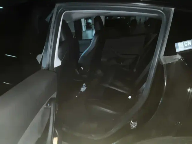 Tesla Model Y — Фото автомобиля 13