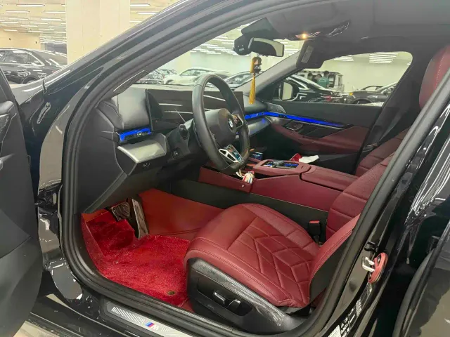 BMW 5 Series — Фото автомобиля 7