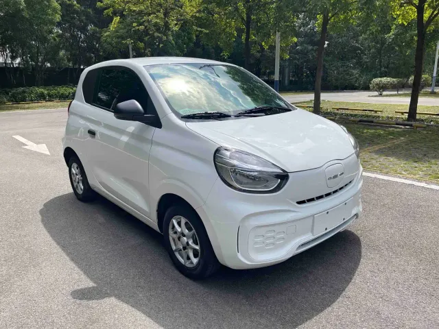 Roewe Clever — Фото автомобиля 3