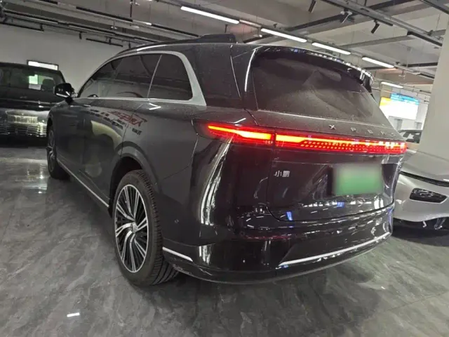 Xpeng G9 — Фото автомобиля 4